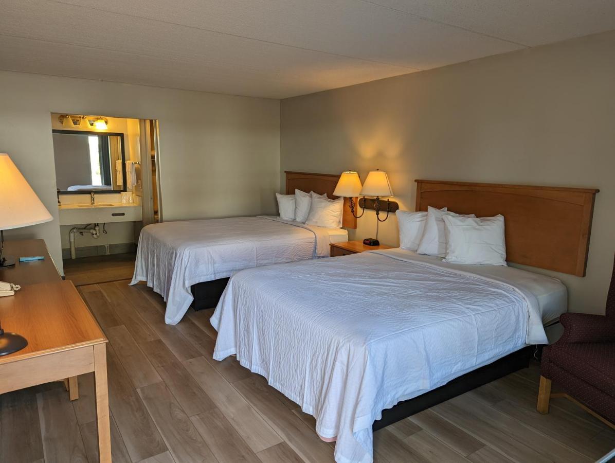 Days Inn By Wyndham Birch Run Extérieur photo