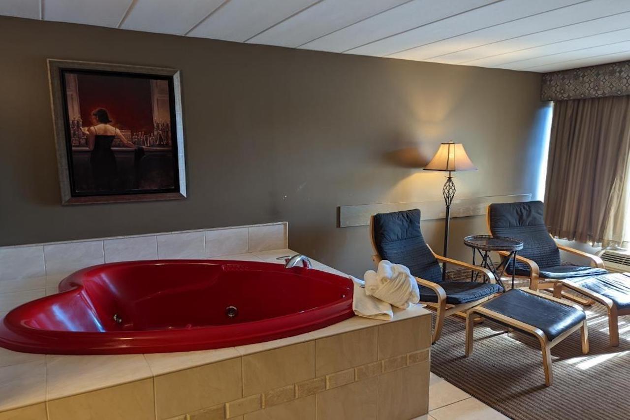 Days Inn By Wyndham Birch Run Extérieur photo