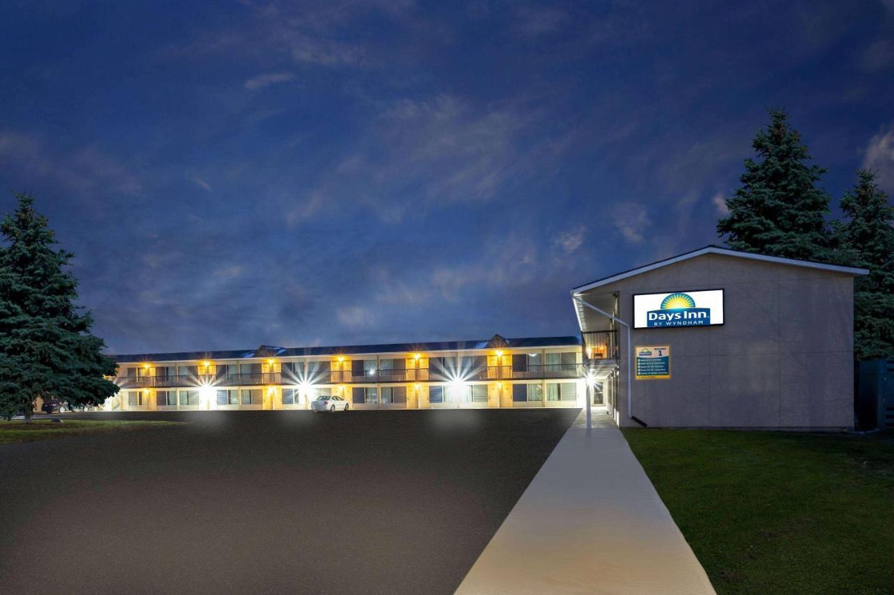 Days Inn By Wyndham Birch Run Extérieur photo