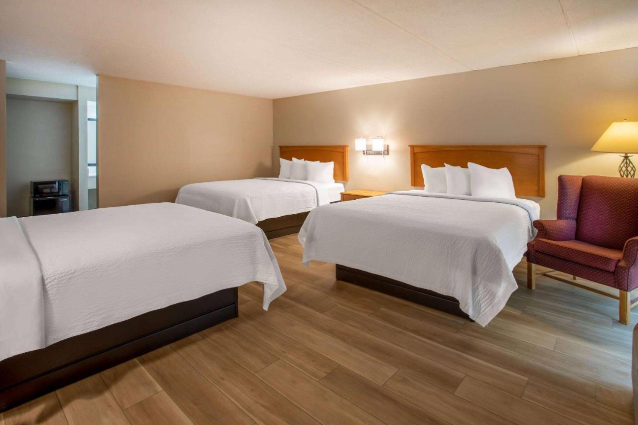 Days Inn By Wyndham Birch Run Extérieur photo