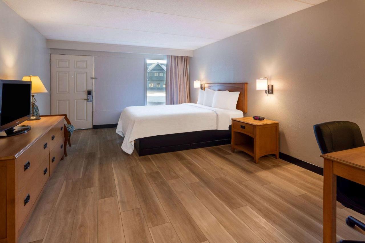 Days Inn By Wyndham Birch Run Extérieur photo